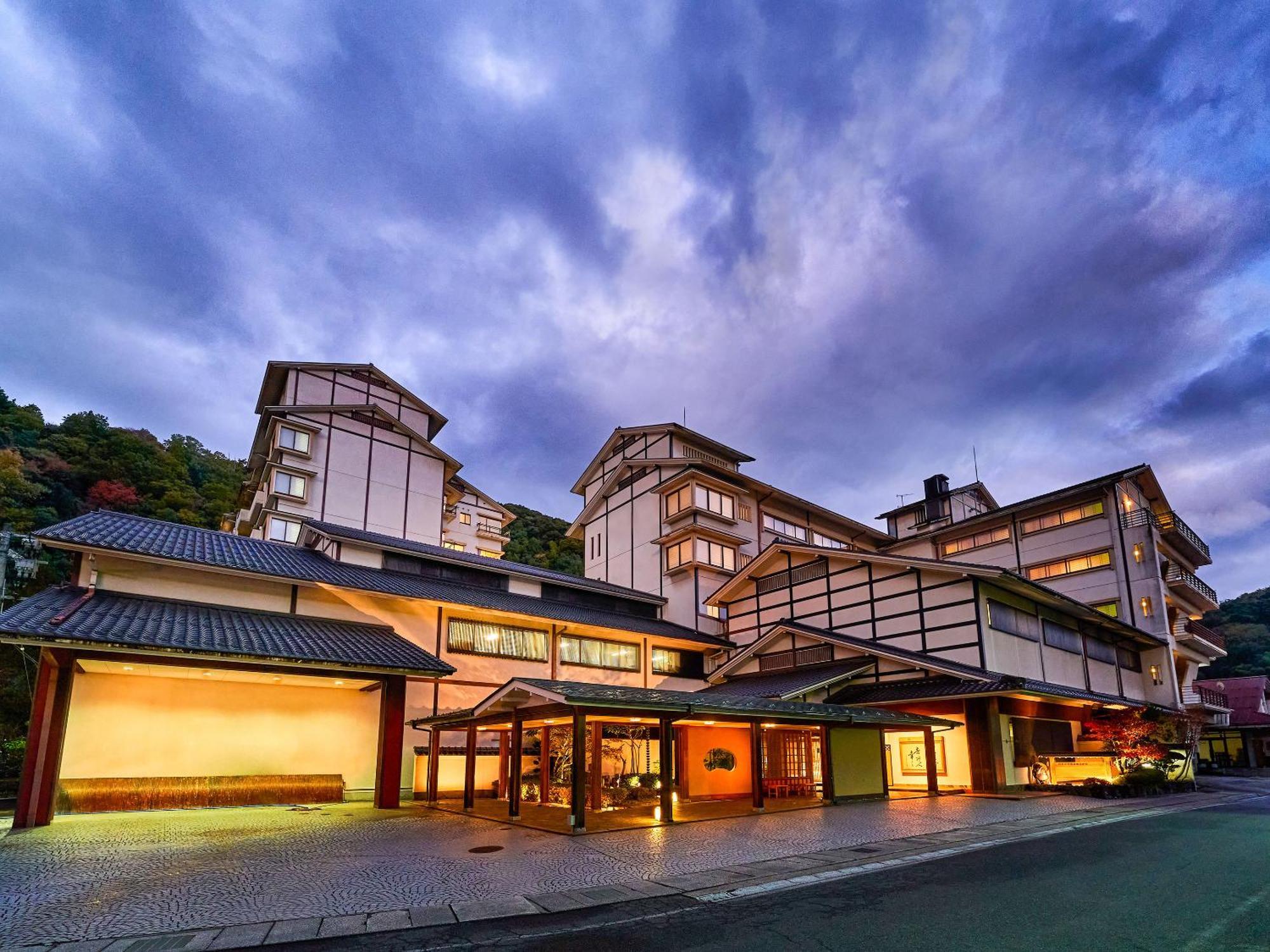 Ooedo Onsen Monogatari Premium Saiki Bekkan Misasa Dış mekan fotoğraf